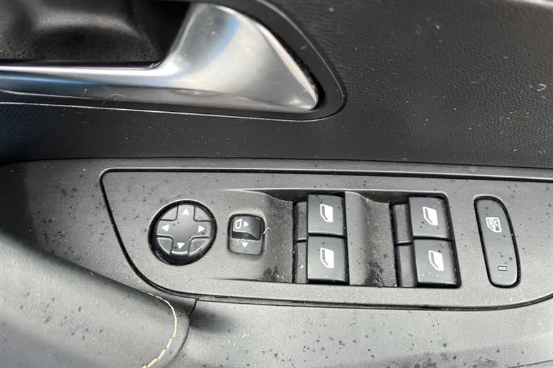 Used Peugeot 2008 2020 for sale - 77334844: Photo 16