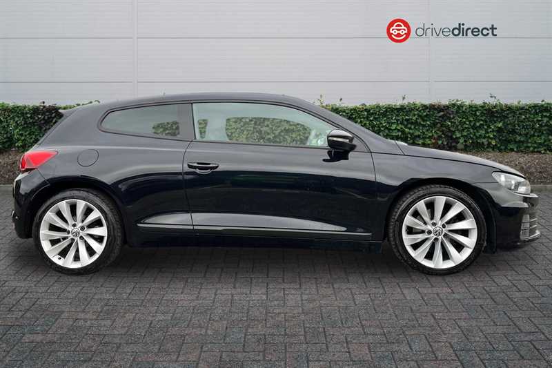 Used Volkswagen Scirocco 2017 for sale - 76448726: Photo 2