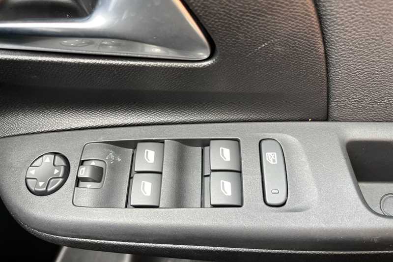 Used Vauxhall Corsa 2025 for sale - 76022487: Photo 16