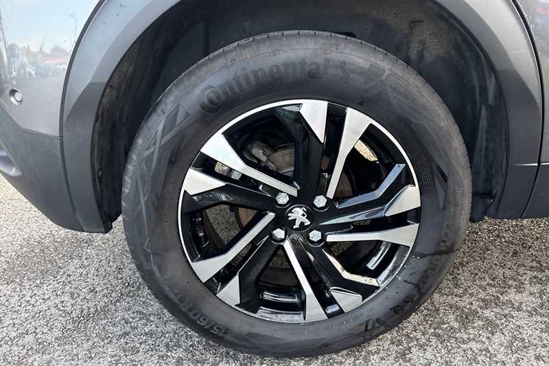 Used Peugeot 2008 2022 for sale - 76529876: Photo 11