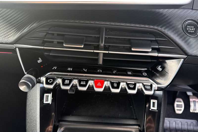 Used Peugeot 2008 2022 for sale - 76529876: Photo 15