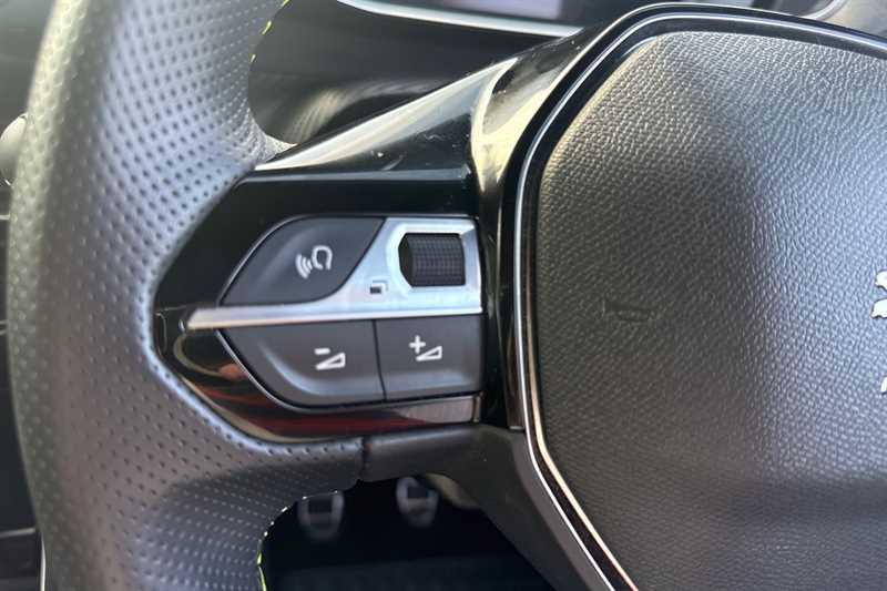 Used Peugeot 2008 2022 for sale - 76529876: Photo 21