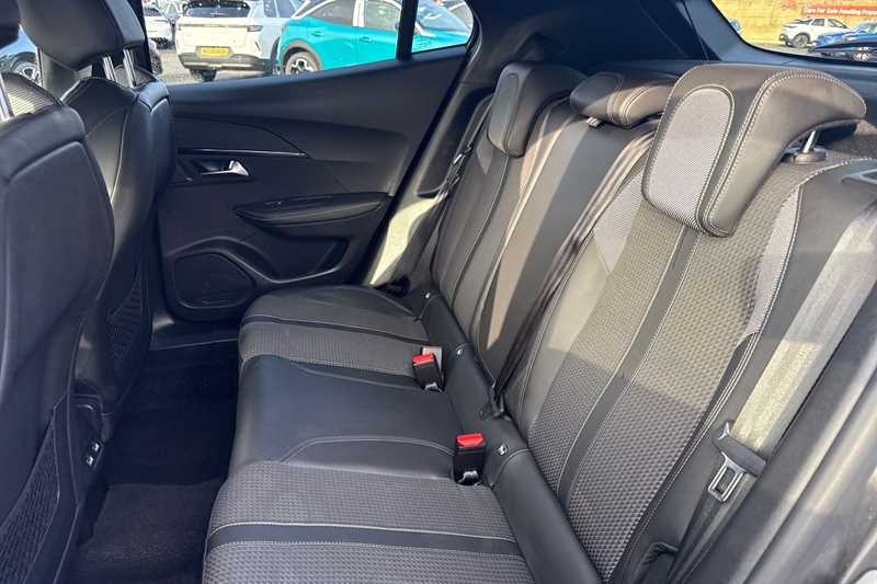 Used Peugeot 2008 2022 for sale - 76529876: Photo 24