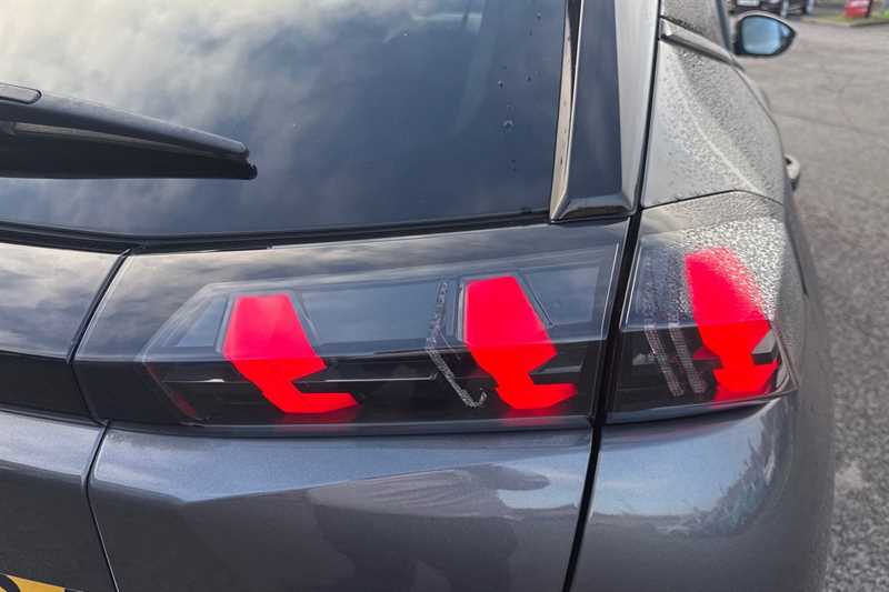 Used Peugeot 2008 2022 for sale - 76529876: Photo 32