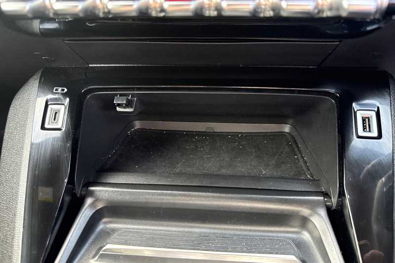 Used Peugeot 2008 2022 for sale - 76529876: Photo 39