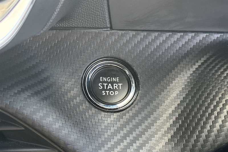 Used Peugeot 2008 2022 for sale - 76529876: Photo 42