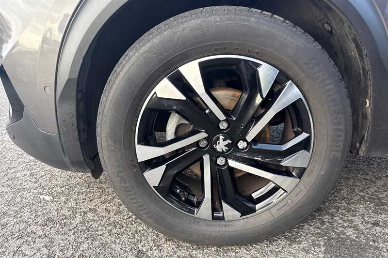 Used Peugeot 2008 2022 for sale - 76529876: Photo 9