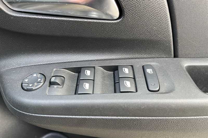 Used Vauxhall Corsa for sale - 77863248: Photo 16