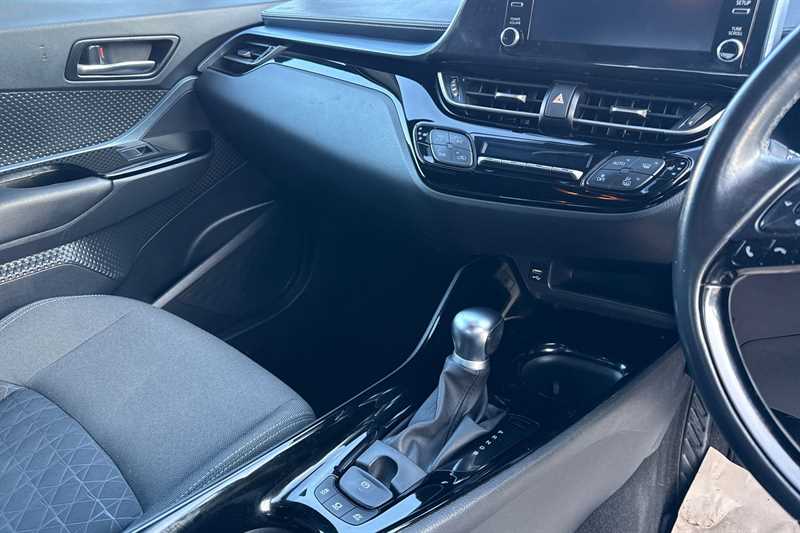 Used Toyota C-HR 2020 for sale - 77429741: Photo 14