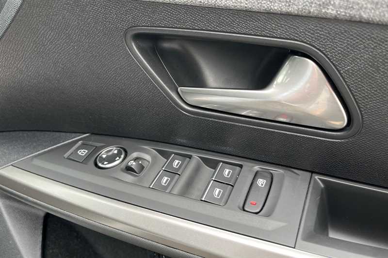 Used Peugeot E-3008 for sale - 78216794: Photo 16