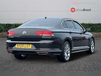 Used Volkswagen Passat 2019 for sale - 76956569: Photo