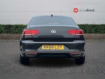 Used Volkswagen Passat 2019 for sale - 76956569: Photo