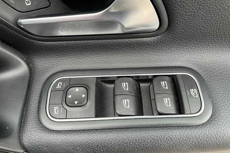 Used Mercedes-Benz A-Class 2019 for sale - 77844215: Photo 16