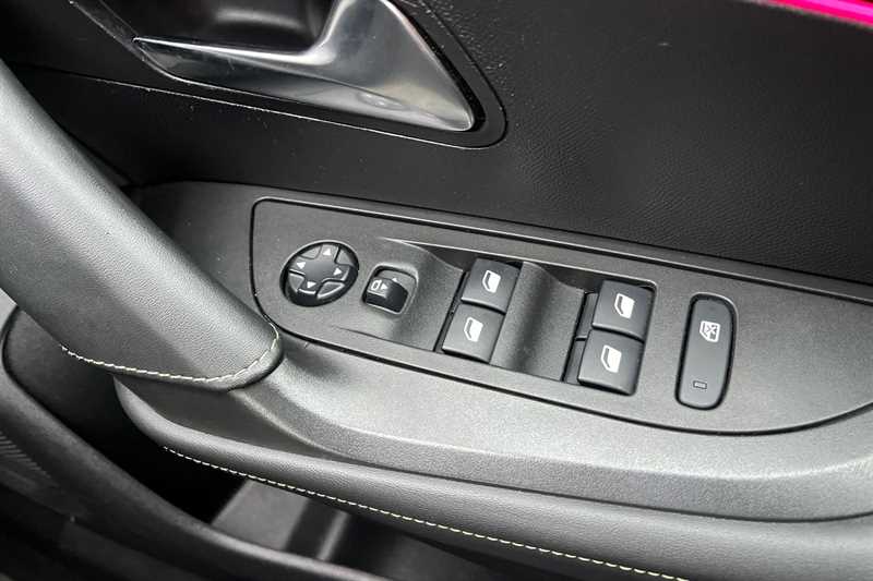 Used Peugeot E-2008 for sale - 77757438: Photo 16