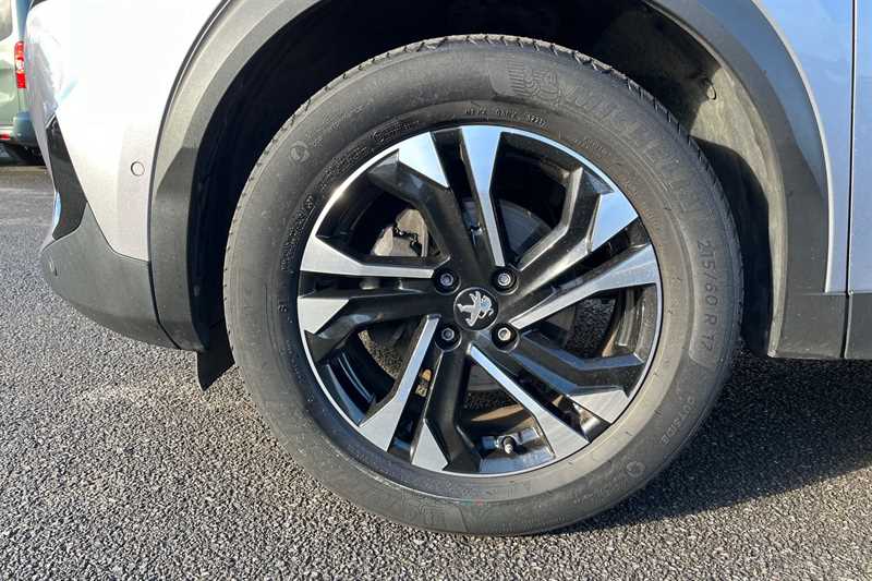 Used Peugeot 2008 2021 for sale - 76529803: Photo 11