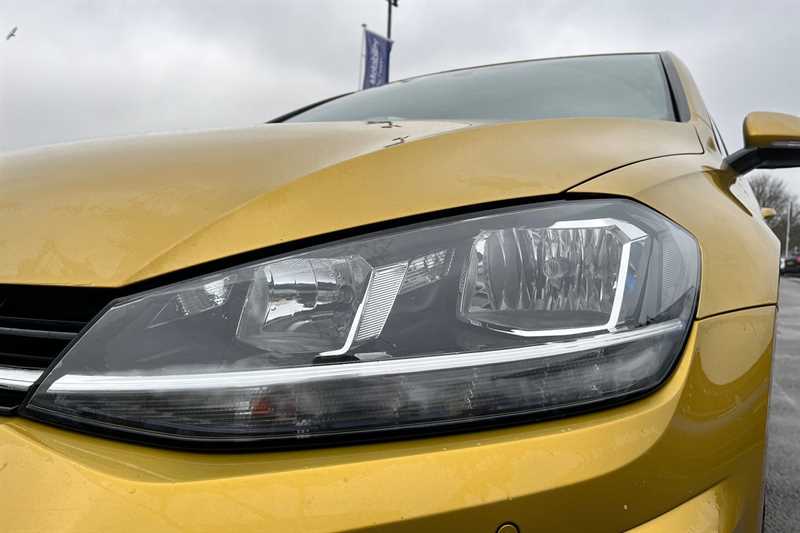 Used Volkswagen Golf 2018 for sale - 77474385: Photo 29