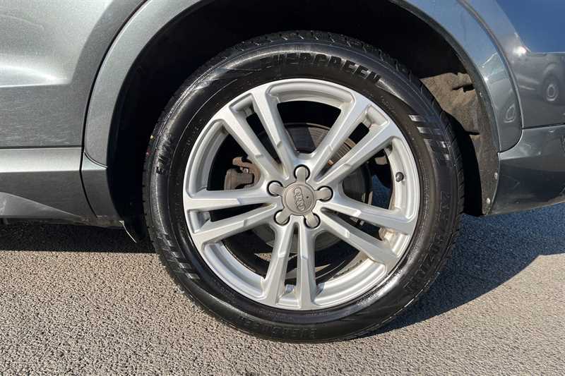 Used Audi Q3 2017 for sale - 77843504: Photo 10