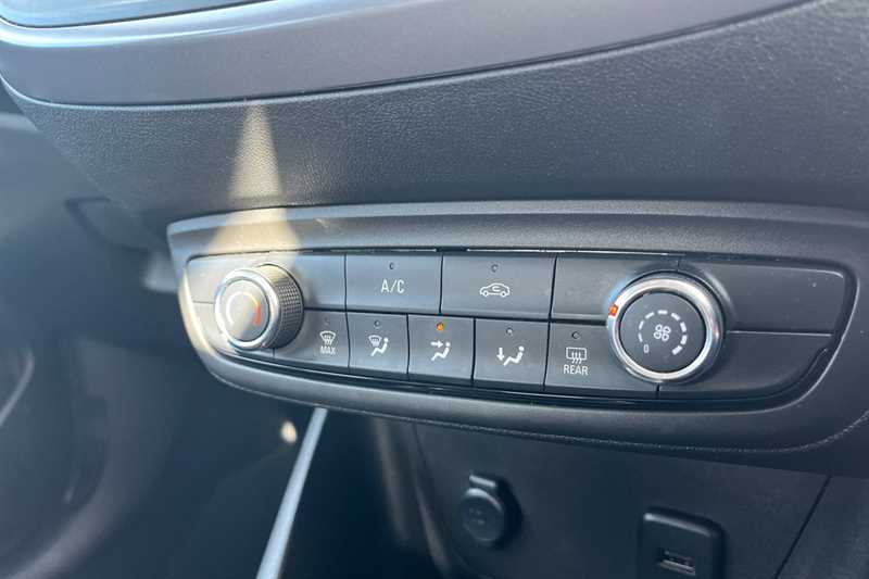 Used Vauxhall Crossland 2022 for sale - 78160412: Photo 15