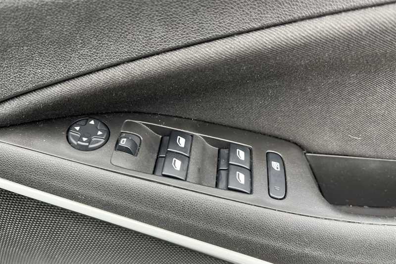 Used Vauxhall Crossland 2021 for sale - 76516741: Photo 16