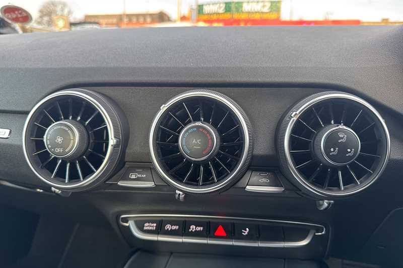 Used Audi TT 2022 for sale - 77375520: Photo 15