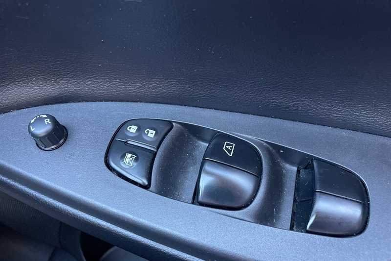 Used Nissan Pulsar 2016 for sale - 76929731: Photo 16