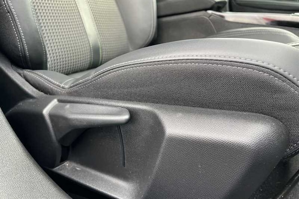 Used Peugeot E-2008 2021 for sale - 76242679: Photo 26