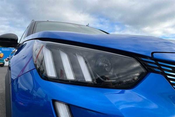 Used Peugeot E-2008 2021 for sale - 76242679: Photo 28