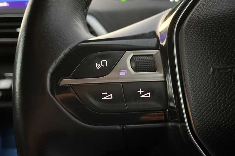 Used Peugeot 3008 2018 for sale - 76944731: Photo 21