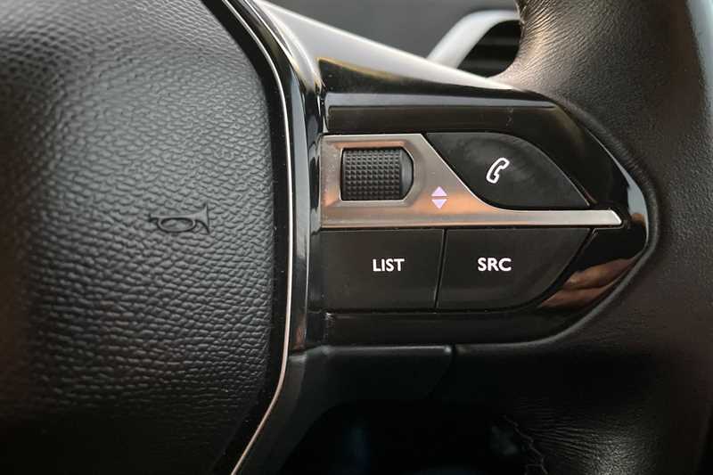 Used Peugeot 3008 2018 for sale - 76944731: Photo 22