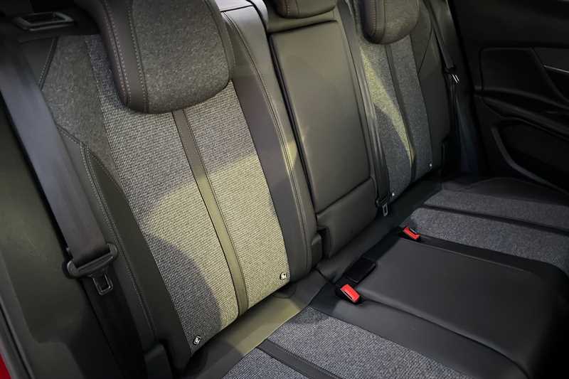 Used Peugeot 3008 2018 for sale - 76944731: Photo 24