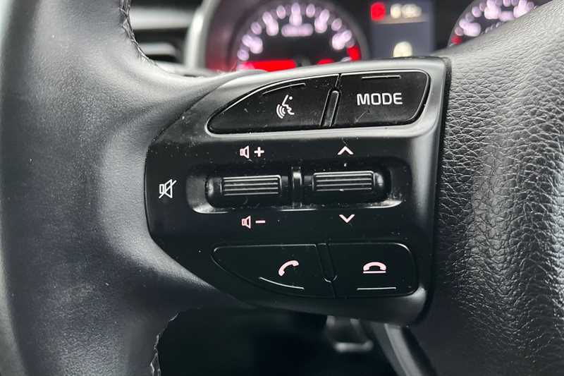 Used Kia Stonic 2023 for sale - 77445054: Photo 21