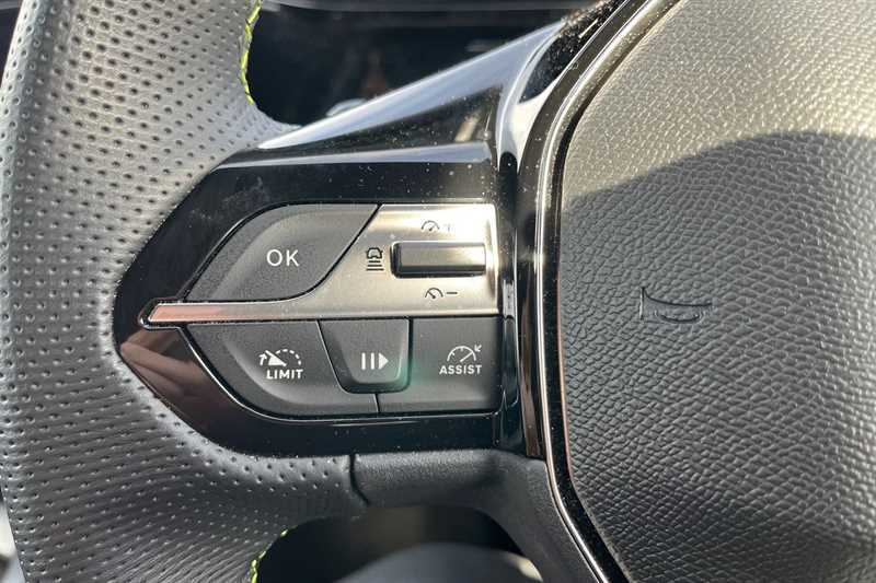 Used Peugeot 308 2022 for sale - 76939601: Photo 21