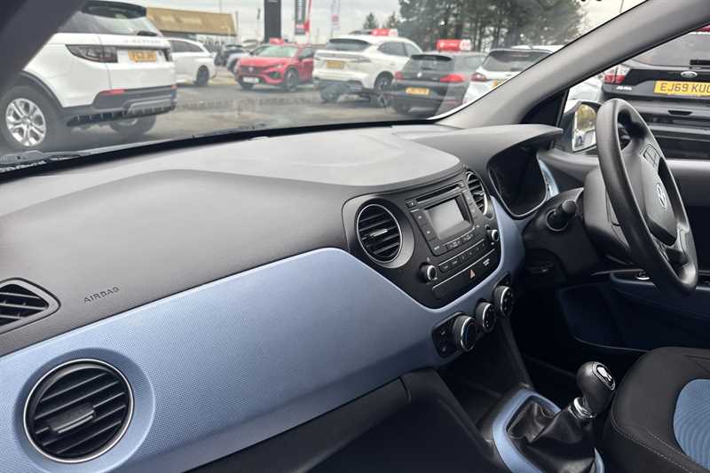 Used Hyundai i10 for sale - 76517067: Photo 13