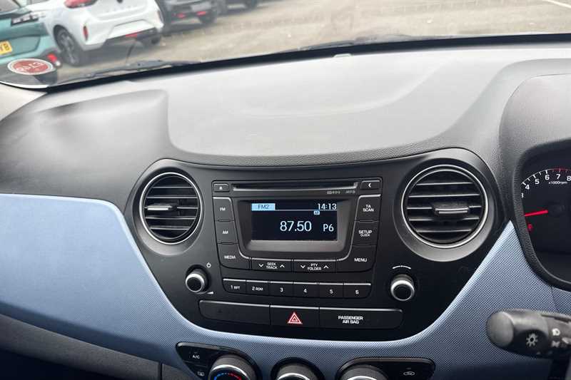 Used Hyundai i10 for sale - 76517067: Photo 19