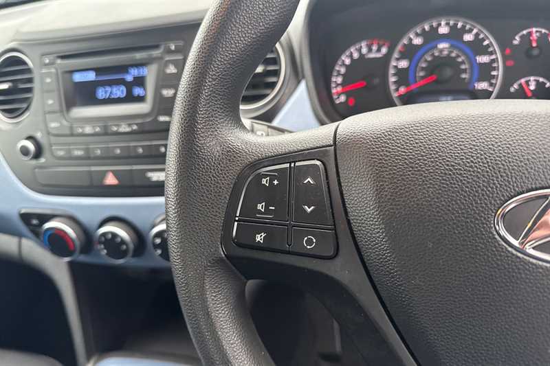 Used Hyundai i10 for sale - 76517067: Photo 21