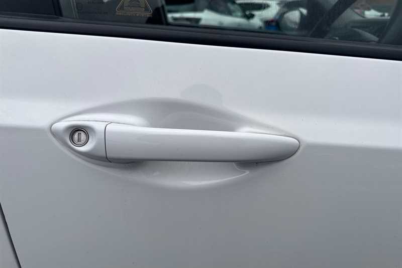 Used Hyundai i10 for sale - 76517067: Photo 34