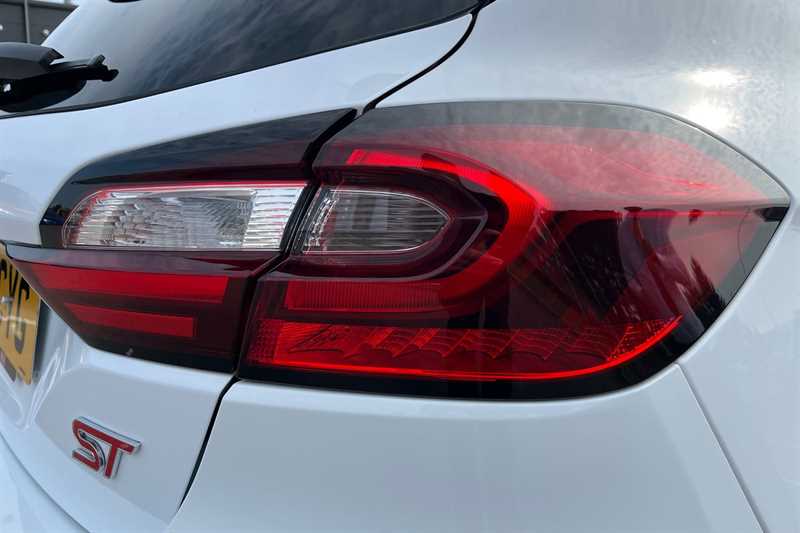 Used Ford Fiesta 2022 for sale - 76489809: Photo 32