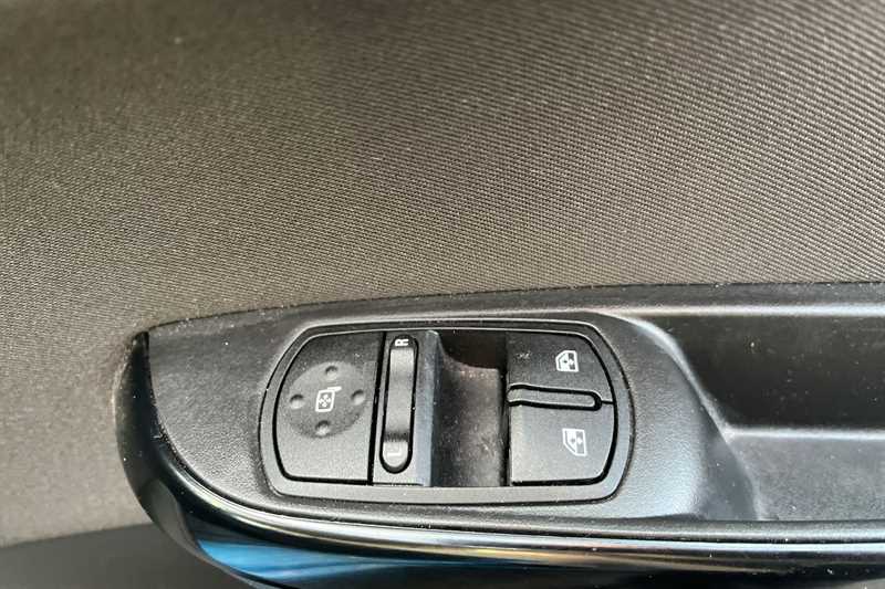 Used Vauxhall Corsa 2019 for sale - 76930639: Photo 16