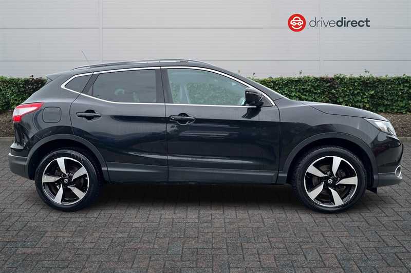 Used Nissan Qashqai 2017 for sale - 78217245: Photo 2