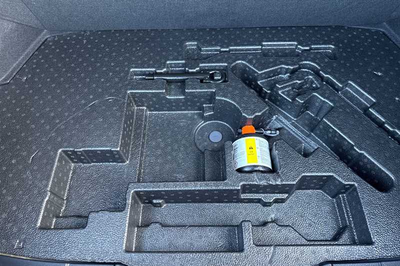 Used Toyota C-HR 2020 for sale - 77444222: Photo 37