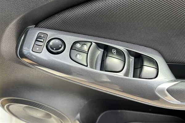Used Nissan Juke 2023 for sale - 75510231: Photo 16
