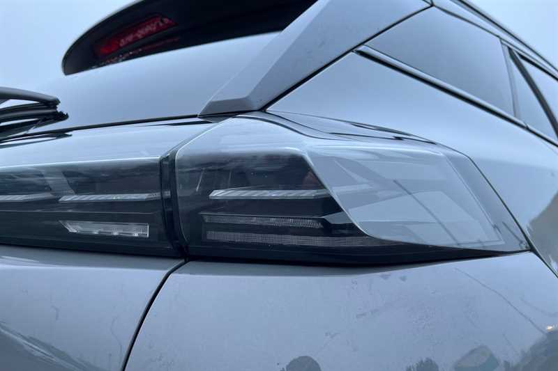 Used Peugeot 2008 2023 for sale - 77480960: Photo 32