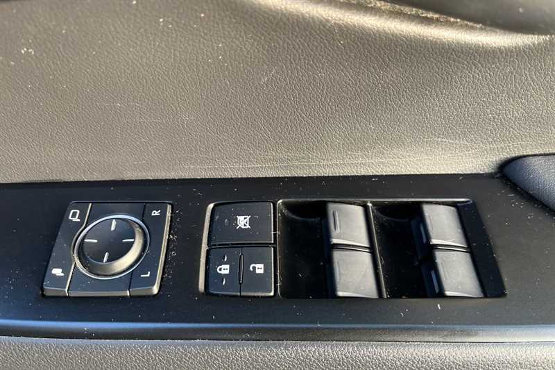 Used Lexus UX 2019 for sale - 77772961: Photo 16
