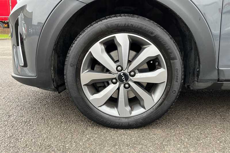 Used Kia Stonic 2023 for sale - 77741741: Photo 12