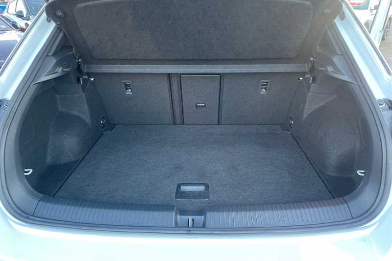 Used Volkswagen T-Roc 2023 for sale - 77082775: Photo 25