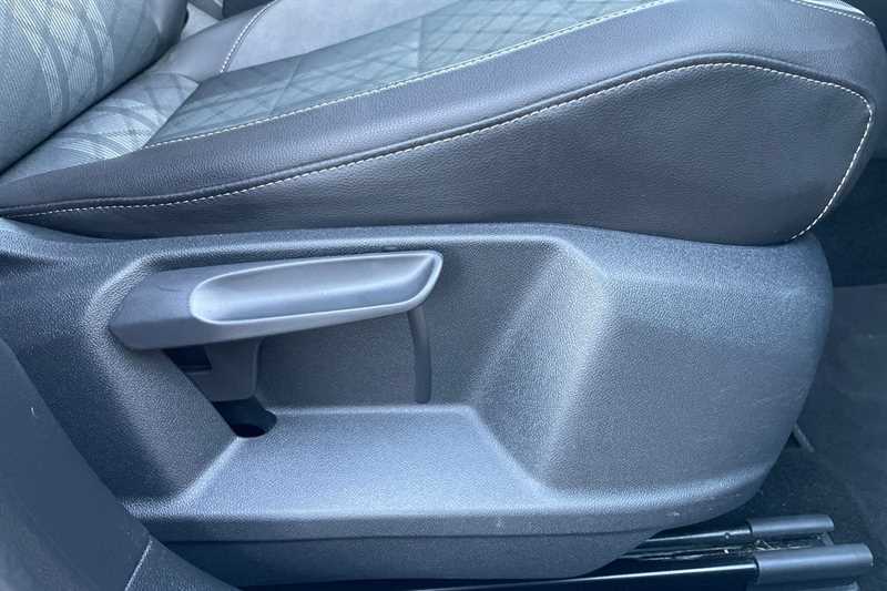 Used Volkswagen T-Roc 2023 for sale - 77082775: Photo 26