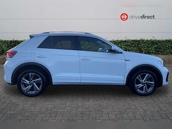 Used Volkswagen T-Roc 2023 for sale - 77082775: Photo