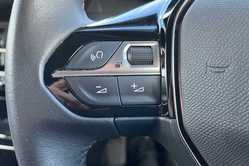 Used Peugeot 2008 2021 for sale - 76524729: Photo 21