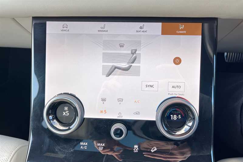 Used Land Rover Range Rover Velar 2021 for sale - 76747896: Photo 15