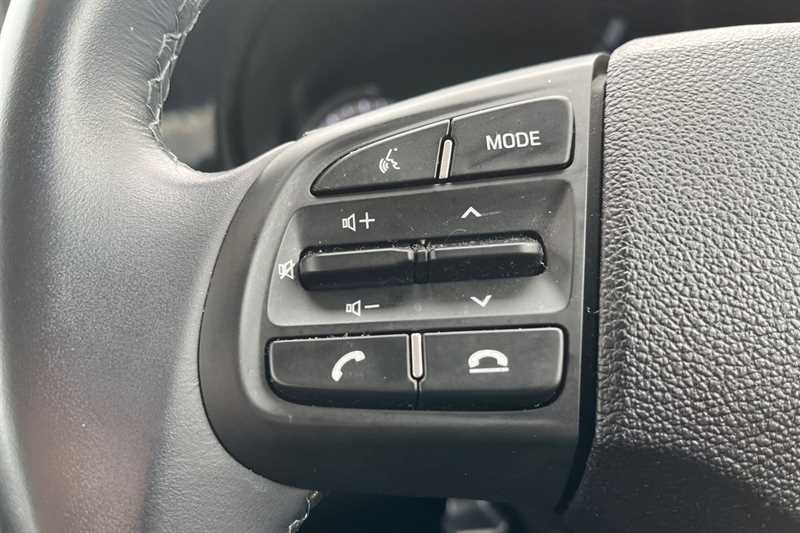 Used Hyundai i10 for sale - 78130865: Photo 21